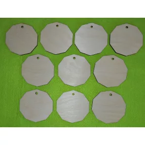 Natúr fa 10 szög tábla  lyukkal 	10 db/csomag	6,5x6,5cm