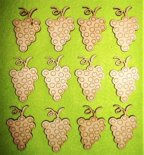 Natúr fa szőlő	 3,5x5,5cm 12db/csomag 