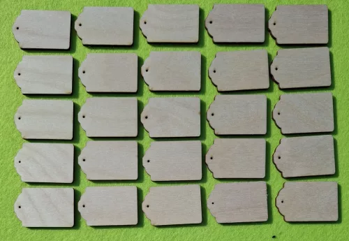 Natúr fa táblácska	25db/csomag	4,5x3cm   