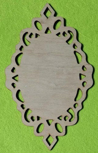 Natúr,nyír rétegelt lemez csipkés ovál keret	1db 	22x13cm   