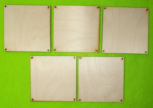  Natúr fa  kis szalvéta méretű la 5db	12x12cm   