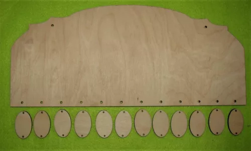  Natúr,nyír rétegelt lemez naptár  tábla 12db kis táblával	1szett	35x15cm   