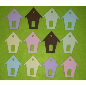 Vegyes színű fa Házikó	12db 7x6cm  