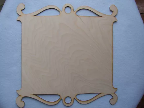 Natúr fa Tábla íves szegéllyel  1db	36x36cm   