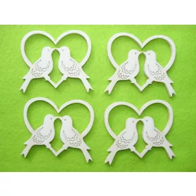   Fehér színű ,fa  alapú HDF(nem tömörfa)  Szíves madár	4db/csomag	6,5x5,5cm  