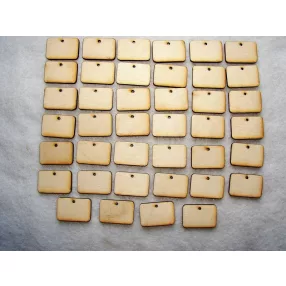 Natúr Táblácska lyukkal	40db/csomag	3x2cm  