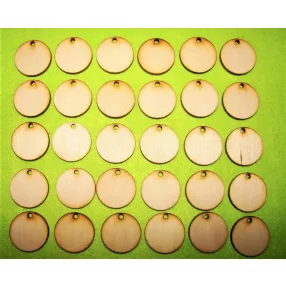 Natúr fa kör  Lyukkal	30db/csomag	3cm