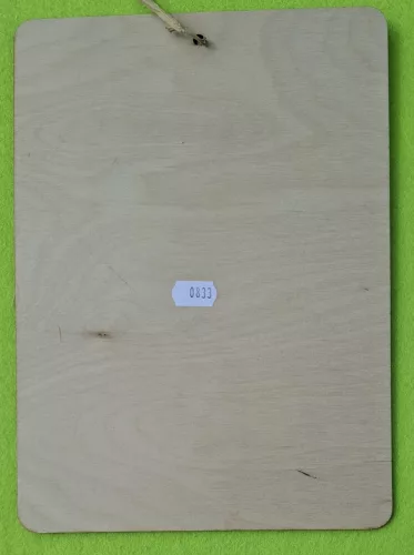 Natúr,nyír rétegelt lemez A 5 ös tábla 1 lyukkal 	1db	24,7x17,9cm 