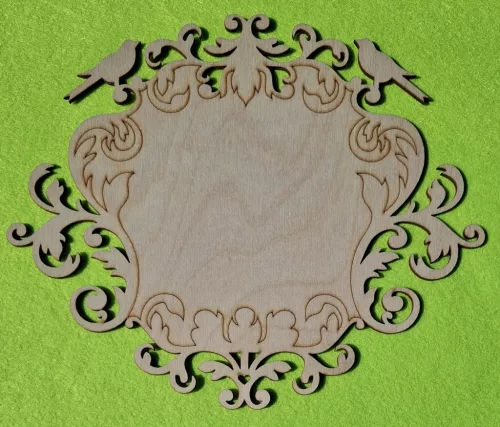 Natúr,nyír rétegelt lemez  díszes tábla madárkával 	1db	21x25cm  