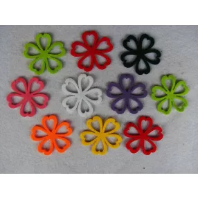 Filc szív virág vegyes szín	10 db/csomag	6x6cm  