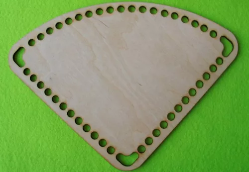 18,5x18,5cm Natúr,nyír rétegelt lemez Horgolható fa alap negyed kör 7,5mm lyukkal	1db	 