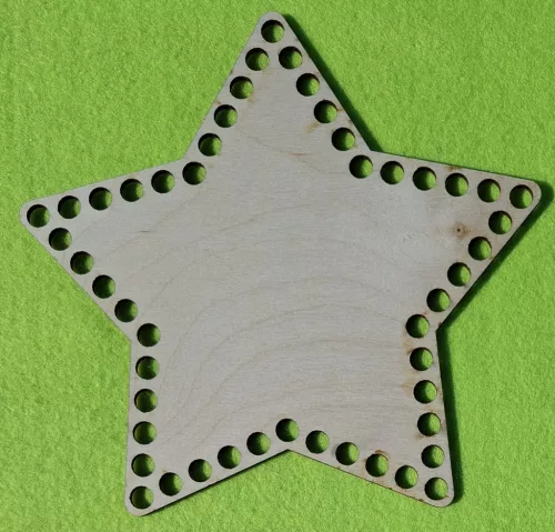 18x17cm Natúr,nyír rétegelt lemez Horgolható csillag   8 mm lyukkal 	1db	