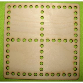   15x15cm  Natúr,nyír rétegelt lemez Horgolható fa Négy felé osztott négyzet 6mm lyukkal	1db	