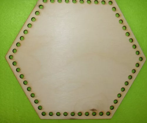 18,5,5x19cm  Natúr,nyír rétegelt lemez Horgolható hatszögletű   6mm lyukkal	1db	
