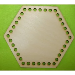  15x13cm  Natúr,nyír rétegelt lemez Horgolható hatszögletű   6mm lyukkal	1db	