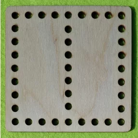   11x11 cm Natúr,nyír rétegelt lemez Horgolható fa két felé  osztott négyzet 6mm lyukkal	1db	
