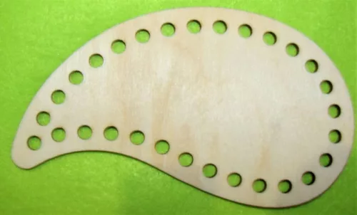 15x8,5 cm Natúr,nyír rétegelt lemez Horgolható   Csepp forma 6mm lyukkal 	1db	