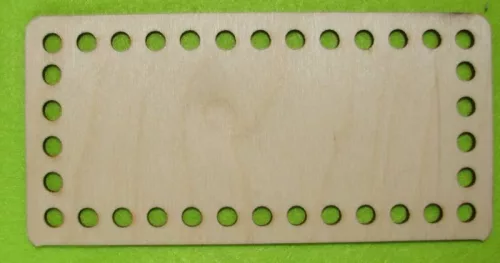 15x7,5 cm  Natúr,nyír rétegelt lemez Horgolható Téglalap 6mm lyukkal 	1db	