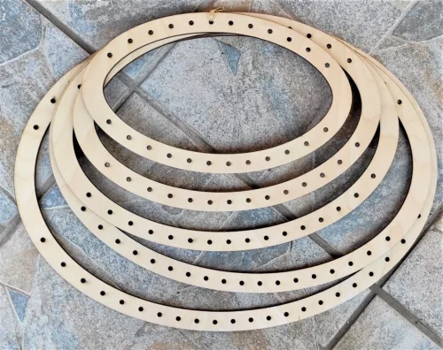 Natúr,nyír rétegelt lemez ovális Horgolható fa alap szett 4mm lyukkal	1szett	40x36-36x33-33x29-29x25-25x21 cm 