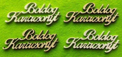 Fehér és natúr színü   ,Nyír rétegelt lemez Boldog karácsonyt	4db/csomag	4x9,5cm  