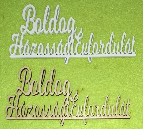 Fehér és natúr fa Boldog házassági évfordulót 15x7cm 