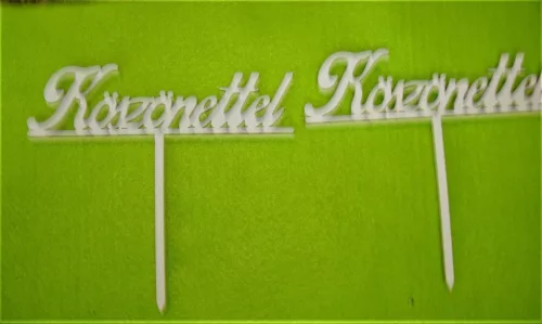 Fehér fa Beszúrós Köszönettel felirat	2db/csomag	15x14cm 