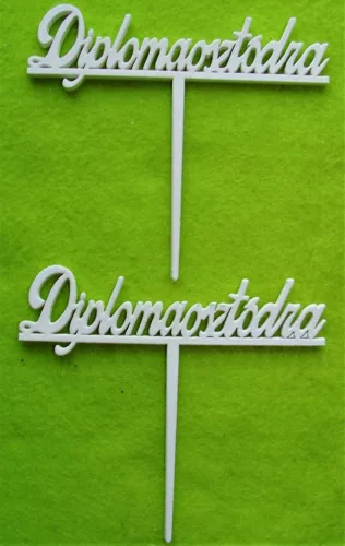 Fehér fa diplomaosztódra  beszúrós felirat	2db/ csomag	12x11cm 