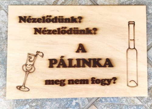 Natúr fa esküvői tábla Mind elkelt felirattal 	1db	29x19cm  