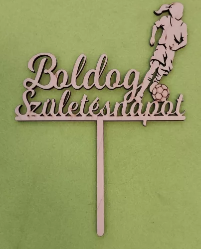 Natúr,nyír rétegelt lemez Focis lány beszúrós dísz Boldog születésnapot felirattal 	1db	13,5x18,5cm  
