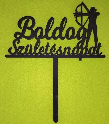  Fekete színű,nyír rétegelt lemez Íjász lány beszúrós dísz Boldog születésnapot felirattal 	1db	15x18cm  