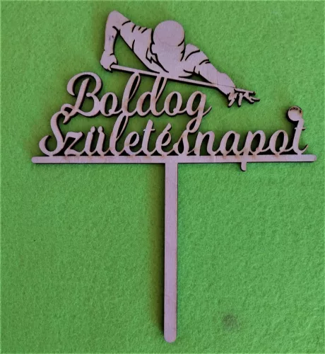 Natúr,nyír rétegelt lemez Biliárdos fiú beszúrós dísz Boldog születésnapot felirattal 	1db	15x17cm  