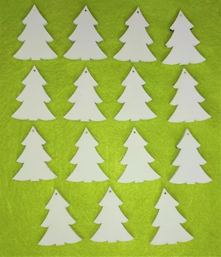 Fehér színű ,fa  alapú HDF(nem tömörfa)  fenyőfa 5x4cm 15db/csomag