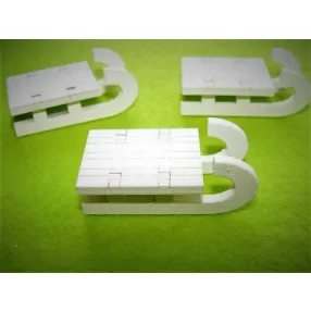   Fehér színű ,fa  alapú HDF(nem tömörfa)  3 d szánkó kicsi	3db/csomag	2,6x3,5cm 