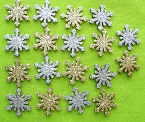 Csillámos ,fa alapú HDF(nem tömörfa)   hókristály	16db/csomag	2,9x3,3cm  