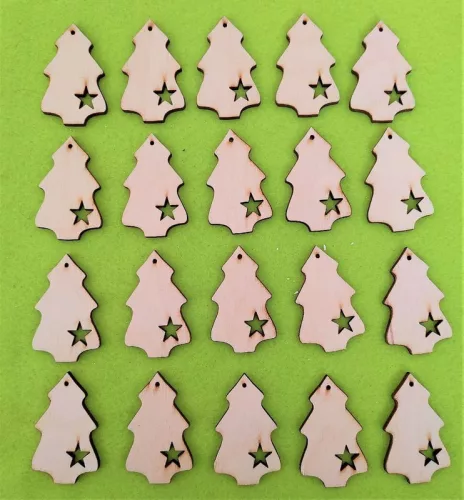 Natúr,nyír rétegelt lemez Díszített fenyő	20 db/csomag	5x3cm 