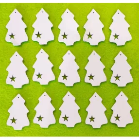   Fehér színű ,fa  alapú HDF(nem tömörfa)  Díszített fenyő	15db/csomag	5x3cm  