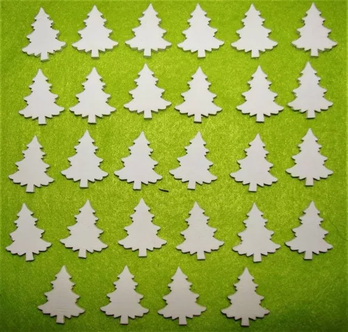 Fehér színű ,fa  alapú HDF(nem tömörfa)  Fenyőfa 	28db/csomag	2,3x3cm