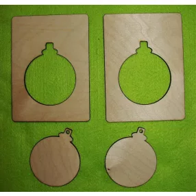   Natúr fa karácsonyi üdvözlő kártya gömbbel 	2szett /csomag	11,5x14,5cm tábla gömbbel 7,5x8,5cm 