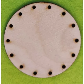   Natúr fa kosár alap kerek	1db	Átmérő 7cm. 14db- 2,5mm lyukkal  