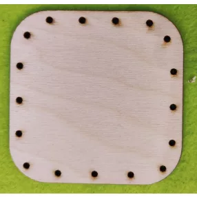   Natúr fa kosár alap négyzet	1db	9cmx9cm .17db -2,5mm lyukkal  