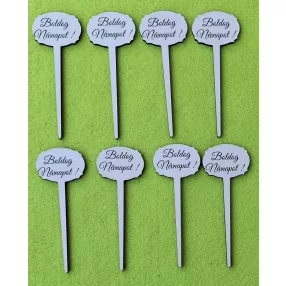   Beszúrós   Nyomtatott ,fa alapú HDF(nem tömörfa)    kis    tábla   Boldog Névnapot  !  Felirattal 	8db/csomag	9x3,5cm 