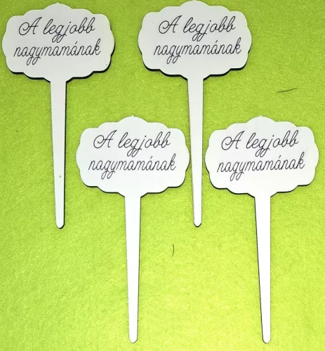 Nyomtatott Fa  Nagy beszúrós tábla A legjobb nagymamának  Felirattal 	4db/csomag	14x7cm 