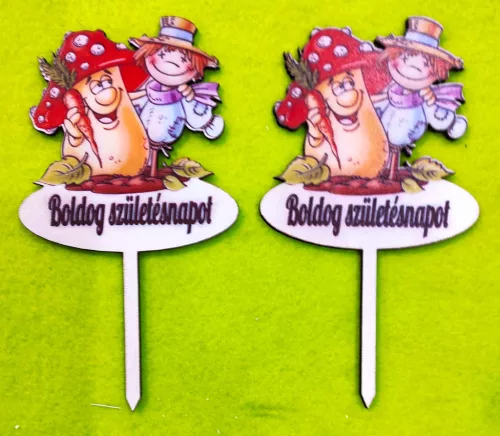  Nyomtatott ,fa alapú HDF(nem tömörfa)    Beszúrós  Vidám gomba madárijesztővel Boldog születésnapot felirattal	2db/csomag	8x14,4cm 