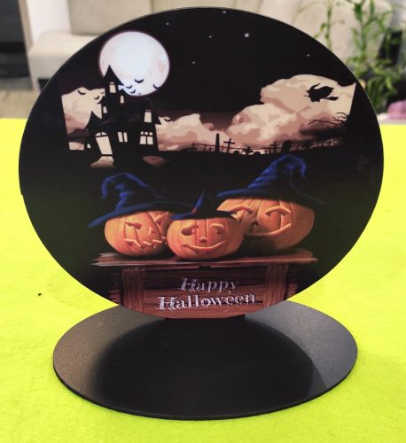 Nyomtatott fa   Talpas Szellem bilincsel Fekete háttér Happy Halloween felirattal	1 szett	18x17cm 