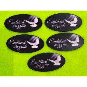   Nyomtatott fa fekete tábla galambbal Emléked őrizzük felirattal	5db/csomag	8x4cm 