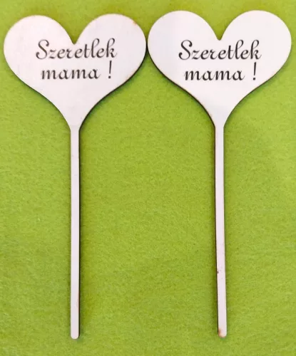Nyomtatott Fa    Beszúrós szív  Szeretlek mama	2db/csomag	18x8cm 