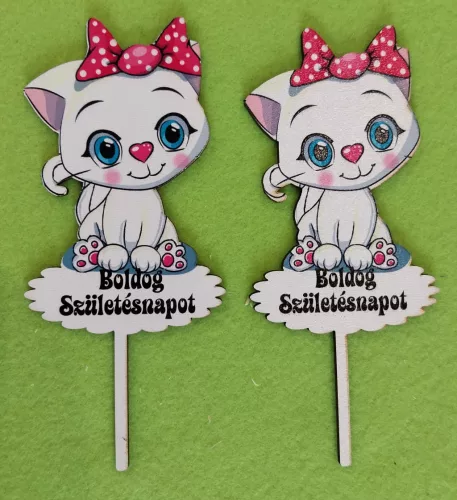 Nyomtatott ,fa alapú HDF(nem tömörfa)        Beszúrós Fehér cica Boldog Születésnapot	2db/ csomag 	6x14cm 