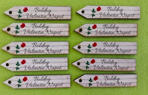 Nyomtatott fa biléta Boldog Valentin Napot felirattal	10db/csomag	7,5x1,5cm 