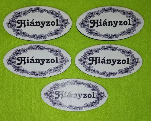 Nyomtatott fa  Nagy Fekete virág mintás ovális tábla Hiányzol felirattal	5db/csomag	8x4 cm 