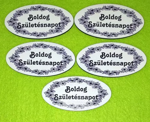 Nyomtatott fa alapú HDF(nem tömörfa)  Nagy Fekete virág mintás ovális tábla Boldog Születésnapot  felirattal	5db/csomag	8x4 cm